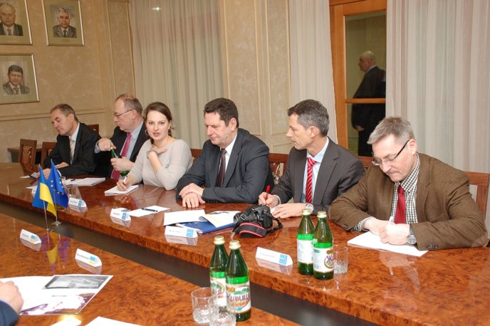 Голова облради Михайло Рівіс зустрівся з делегацією Місії ЄС – 03 Голова облради Михайло Рівіс зустрівся з делегацією Місії ЄС – 03