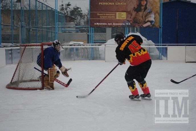 У Мукачеві відбувся відкритий Кубок області з хокею (ФОТО) – 17