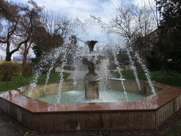 У Мукачеві запрацювали фонтани – 03