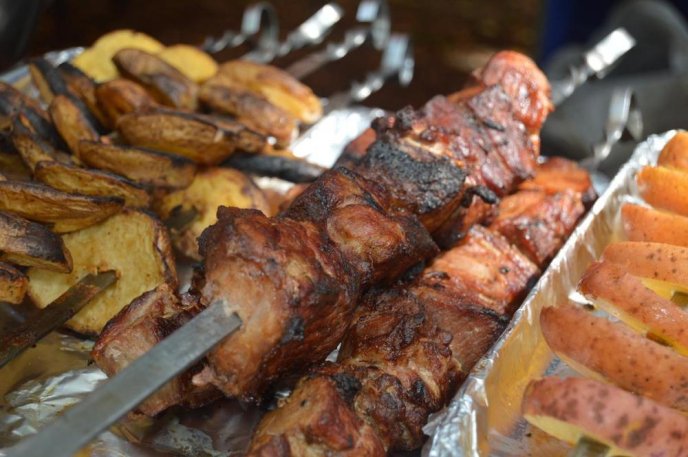 Мед в усіх його варіаціях: в Ужгороді офіційно відкрили ярмарок "Медовий спас" – 21