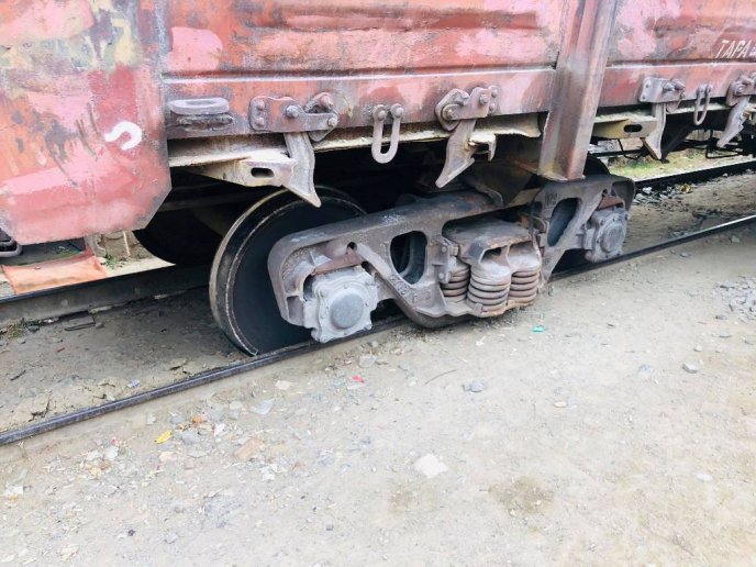 В Ужгороді з рейок зійшов вантажний потяг: перші подробиці – 08