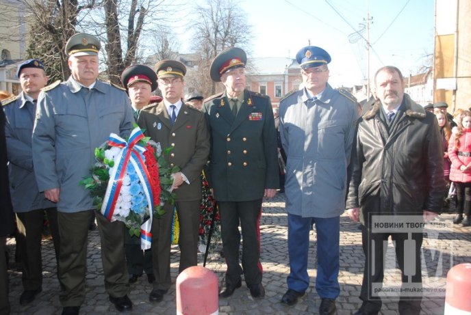 Мукачівці вшанували пам’ять загиблих воїнів-інтернаціоналістів (ФОТОРЕПОРТАЖ) – 09