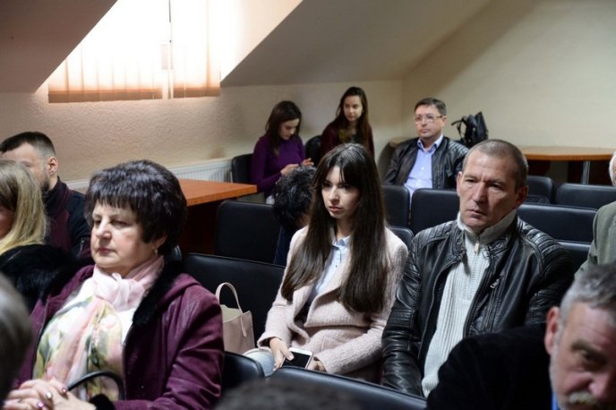 Адвокати, що захищають пограбованих у Мукачеві клієнтів «VS Банку», налаштовані рішуче – 08