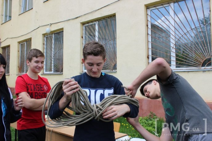 У Мукачеві змагались юні рятувальники – 09