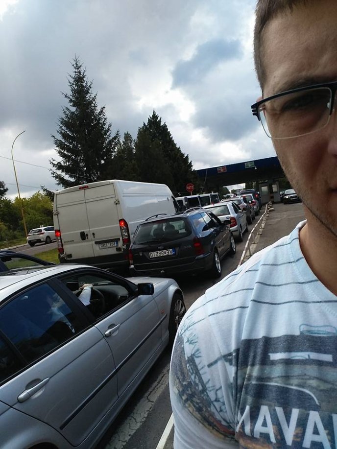 На словацько-українському кордоні утворились величезні черги – 02 На словацько-українському кордоні утворились величезні черги – 02