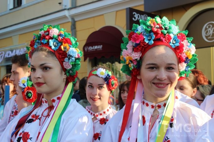 У центрі Мукачева стартував Всеукраїнський фестиваль "Смарагдові витоки" – 16