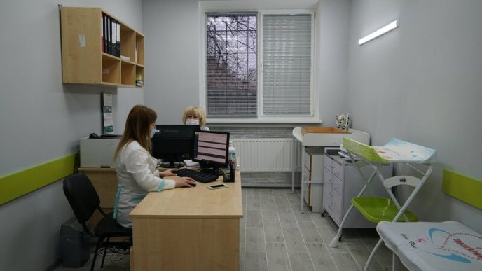 У Мукачеві відкрили оновлену амбулаторію медцентру "Сім’я" – 07