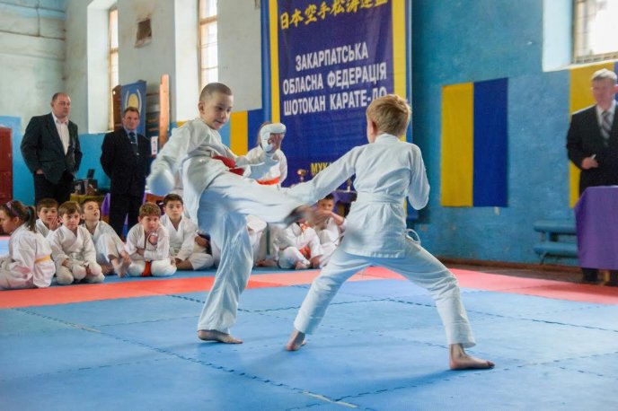 Мукачівці стали найкращими на обласному чемпіонаті з шотокан карате-до – 06