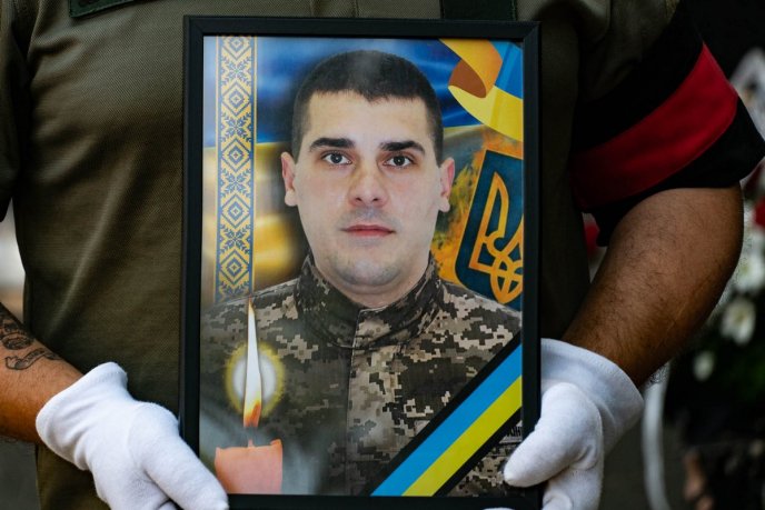 В Ужгороді поховали Героя, який без вагань вступив до лав ЗСУ – 02