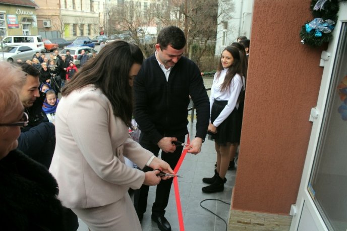 Відкрито Мукачівський центр дитячої та юнацької творчості: як він зараз виглядає – 03