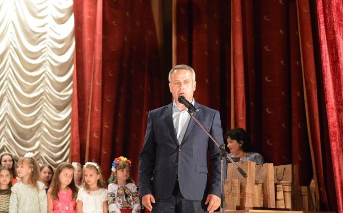 У Рахові пройшов ХІ районний фестиваль-конкурс естрадної пісні "Над Тисою" – 06