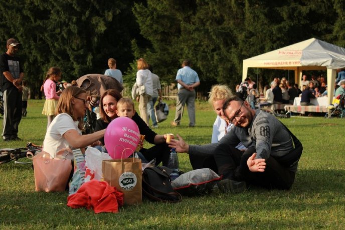 "Необхідно ремонтувати школи, дитячі садочки, амбулаторії", – Валерій Лунченко поспілкувався із закарпатцями – 11