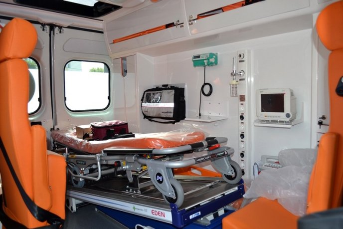 13 карет швидкої допомоги отримали гірські райони Закарпаття – 03