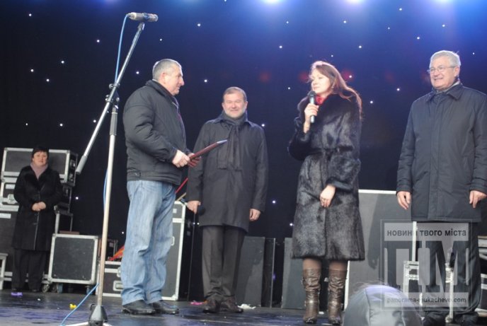 Переможцем цьогорічного фестивалю "Червене вино - 2013" став Василь Лендьєл з міста Мукачева (ФОТО) – 10 Переможцем цьогорічного фестивалю "Червене вино - 2013" став Василь Лендьєл з міста Мукачева (ФОТО) – 10
