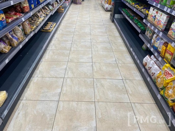 Супермаркети Мукачева: чи вистачає зараз продуктів і чи підвищують ціни – 05