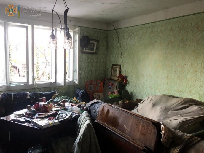 У селі знайшли тіло чоловіка. Опубліковано фото з місця трагедії – 01