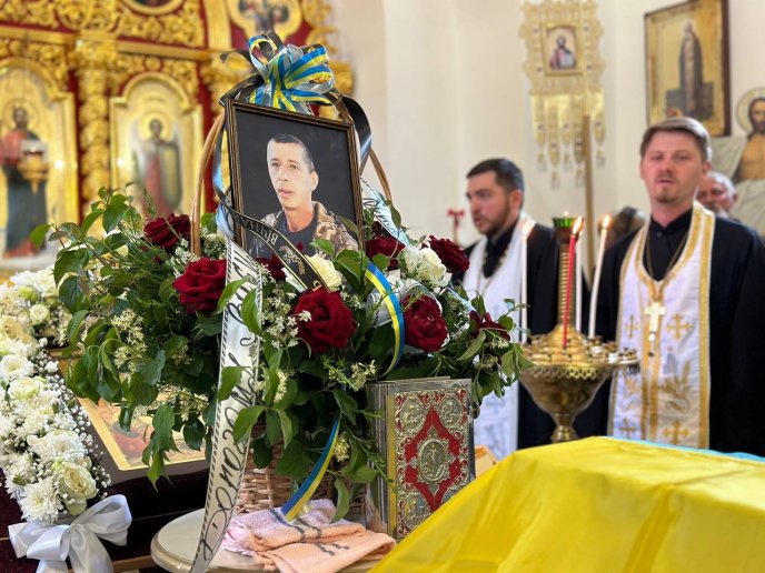 У Свалявській громаді поховали полеглого Героя – 01 У Свалявській громаді поховали полеглого Героя – 01