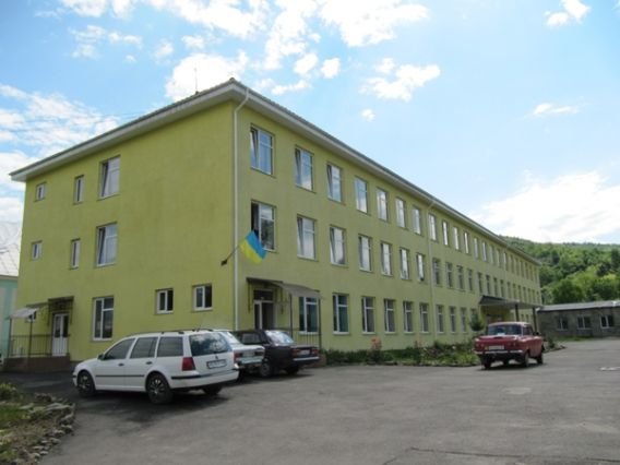 В Неліпино діти ходять до школи без їдальні та спортзалу (ФОТО) – 02 В Неліпино діти ходять до школи без їдальні та спортзалу (ФОТО) – 02