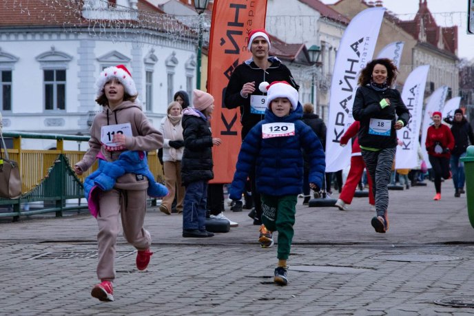 На Закарпатті відбувся благодійний забіг «Пробіжи-допоможи» – 04