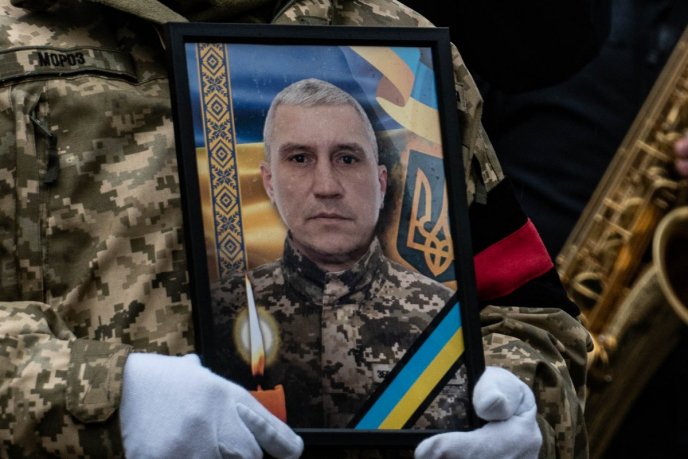 В Ужгороді поховали захисника, який загинув кілька днів тому – 02 В Ужгороді поховали захисника, який загинув кілька днів тому – 02
