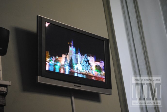 До кінця року у центрі Мукачева буде безкоштовний Wi-Fi (ФОТО) – 01 До кінця року у центрі Мукачева буде безкоштовний Wi-Fi (ФОТО) – 01