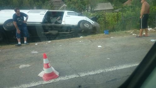 На Мукачівщині пасажирський мікроавтобус потрапив у ДТП – 04