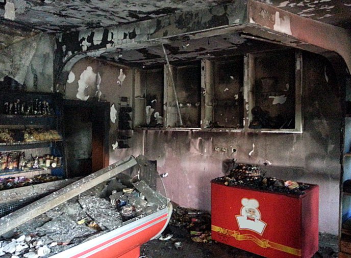 На Іршавщині горів магазин – 03