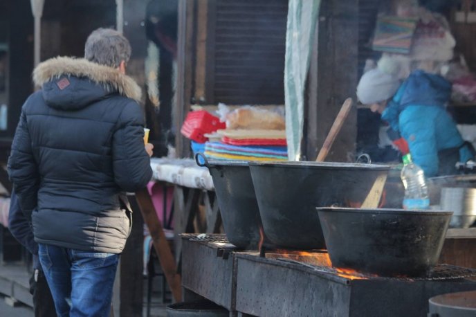 "Червене вино 2018": чим пригощають закарпатців та скільки доведеться витратити – 09
