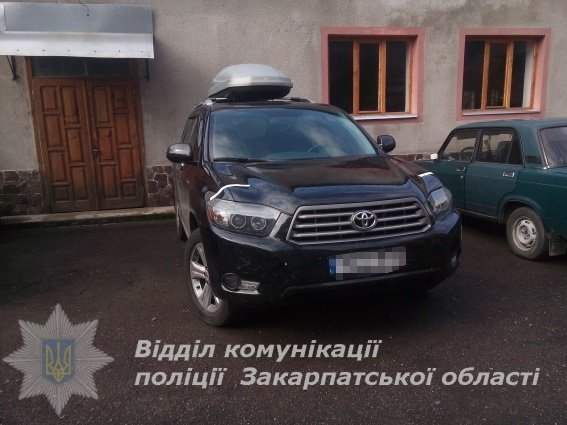 22-річний хлопець викрав елітне авто від свого ж дядька – 02