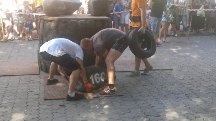 На Закарпатті відбувся турнір серед стронгменів "Карпатський медвідь" – 05