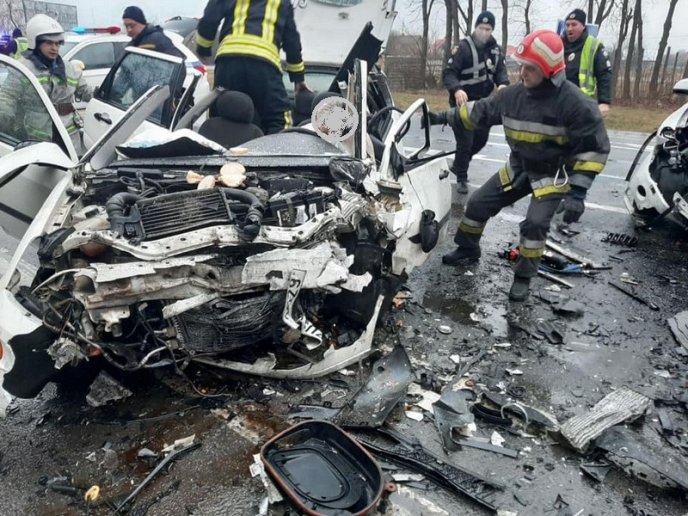 Сьогодні у страшній аварії загинули закарпатці – 02