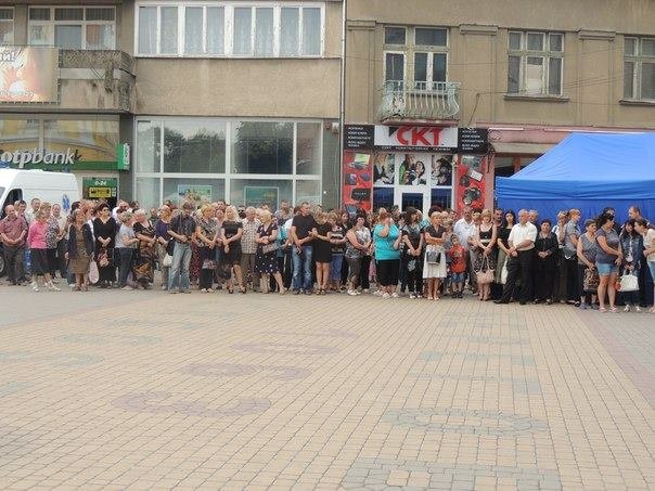 Берегово попрощалось з третім земляком, який загинув у зоні АТО (ФОТОФАКТ) – 03