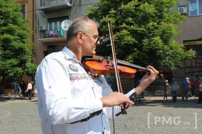 Скрипаль-віртуоз Павло Волощук вразив мукачівських глядачів – 05