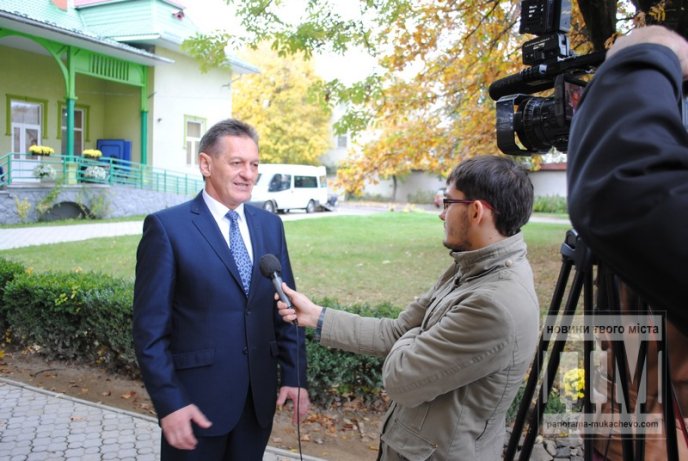 Олександр Ледида відвідав у Мукачеві Обласний центр соціально-психологічної реабілітації дітей та молоді з функціональними обмеженнями (ФОТО) – 24