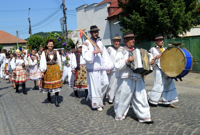 У виноградівському парку Перен відбувся винний фестиваль «Угочанська лоза» – 02