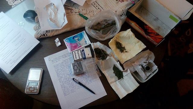 Щодо родича депутата та злочинного угруповання наркоторгівців, яких затримали сьогодні у Мукачеві, порушено кримінальне провадження – 03