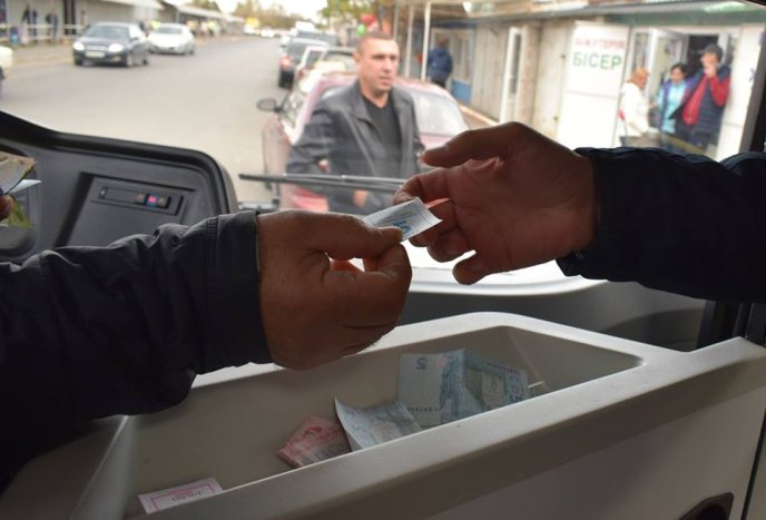 Сьогодні вулицями Ужгорода почали курсувати нові автобуси – 04