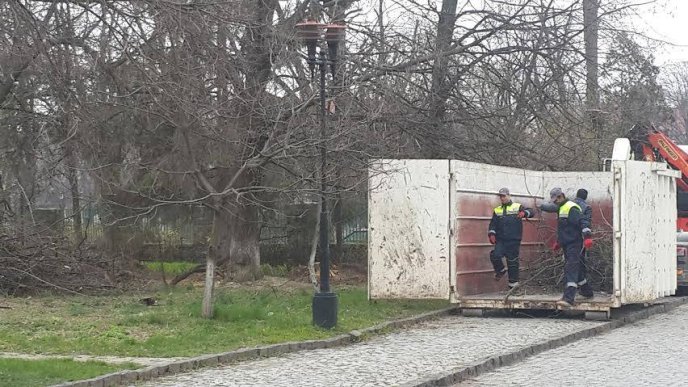 В Ужгороді відбувся загальноміський суботник – 09
