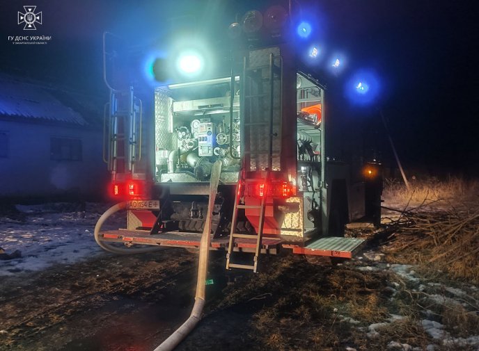 На Закарпатті горіла господарська будівля  – 01 На Закарпатті горіла господарська будівля  – 01