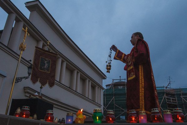 Ужгородці вшанували жертв Голодомору та сталінських репресій (ФОТО) – 02
