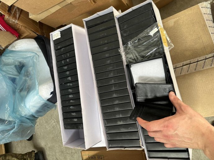 Митники зупинили працівника благодійної організації: що сталося на кордоні з Угорщиною – 02