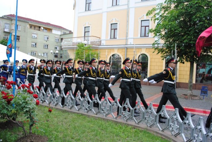 До Мукачева на переговори завітали головні військові України та Угорщини (ФОТОРЕПОРТАЖ) – 06 До Мукачева на переговори завітали головні військові України та Угорщини (ФОТОРЕПОРТАЖ) – 06