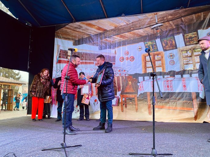 В Мукачеві нагородили переможців фестивалю «Червене вино-2020» – 07 В Мукачеві нагородили переможців фестивалю «Червене вино-2020» – 07