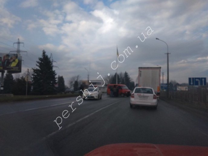 Вранці на виїзді з Мукачева сталася аварія – 03