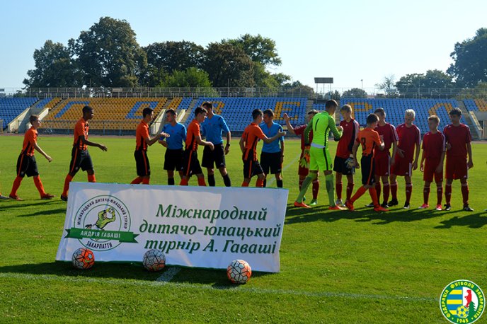 На Закарпатті відбувся футбольний турнір на честь Андрія Гаваші – 01