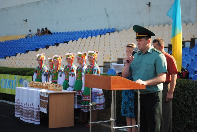 На стадіоні ДЮСШ урочисто відкрили Чемпіонат Державної прикордонної служби по двоборству (ФОТОРЕПОРТАЖ) – 05
