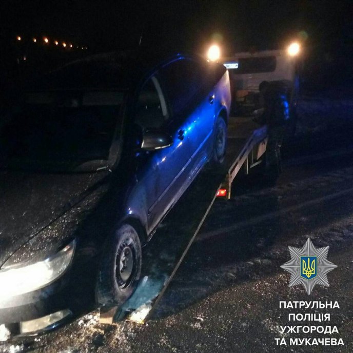 За добу на Закарпатті стались 9 ДТП: поліція повідомила деталі аварій – 02 За добу на Закарпатті стались 9 ДТП: поліція повідомила деталі аварій – 02