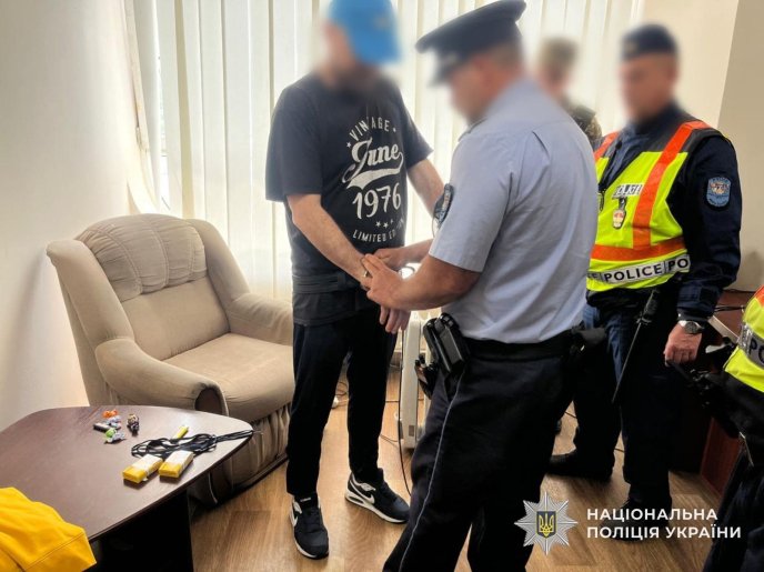 Угорщині передали ґвалтівника, якого шукав Інтерпол – 01