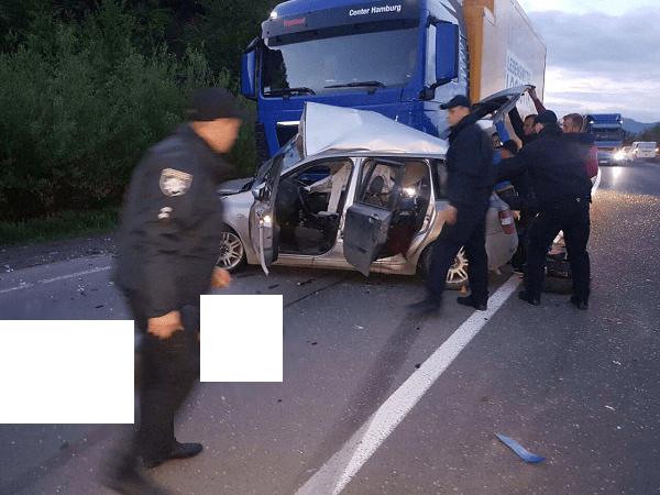 Моторошна аварія біля Сускова: загинуло троє людей – 03