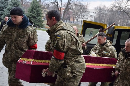 Ужгородці прощаються із загиблим майором АТО Віталієм Постолакі (ФОТО) – 01